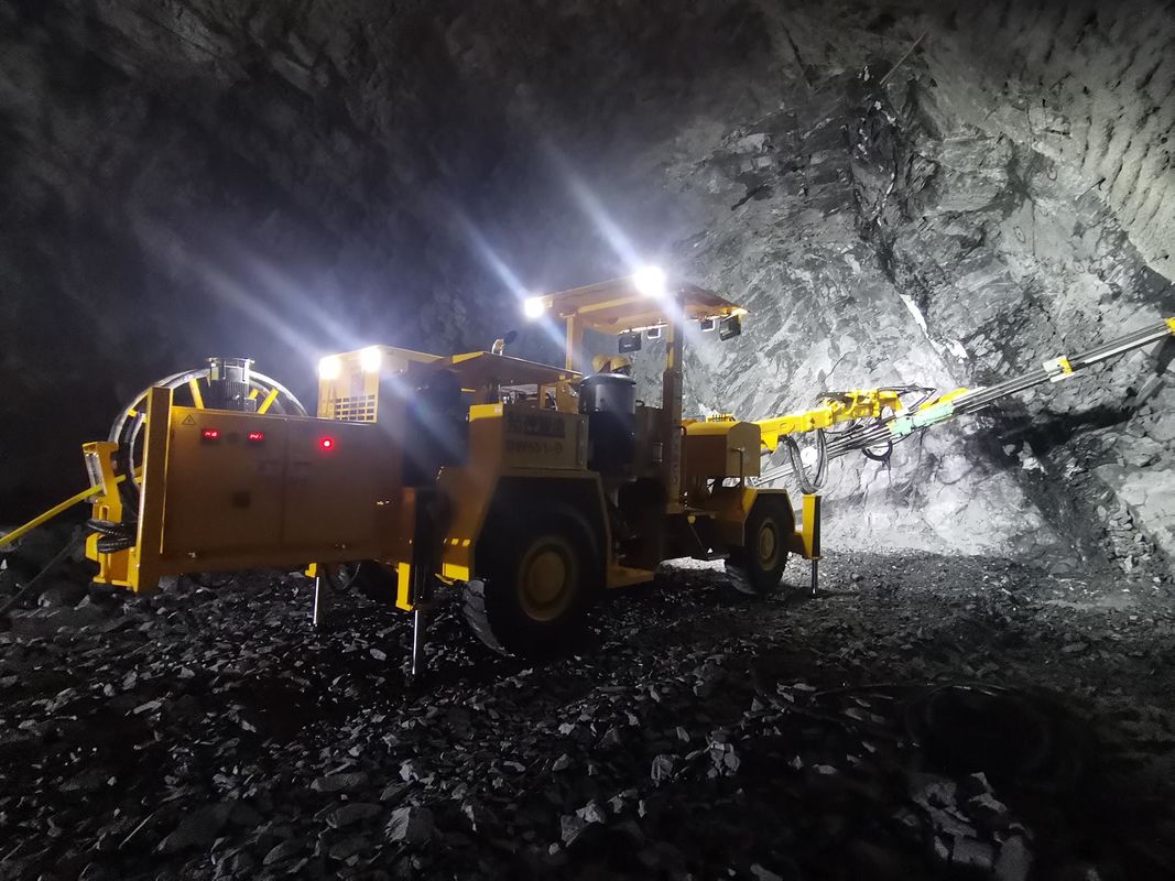 13500 kg di bulloni di roccia di galleria per la trivellazione di miniere sotterranee con sezione trasversale applicabile 6645 mm*6060 mm